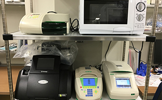 BIO-RAD iMarkマイクロプレートリーダーProgmega GloMaxマルチモードプレートリーダー